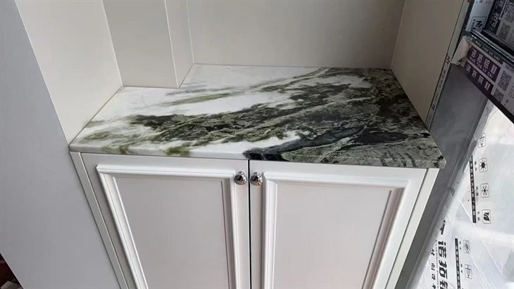 white and green marble countertops