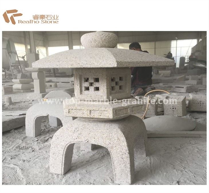 stone lantern japanese